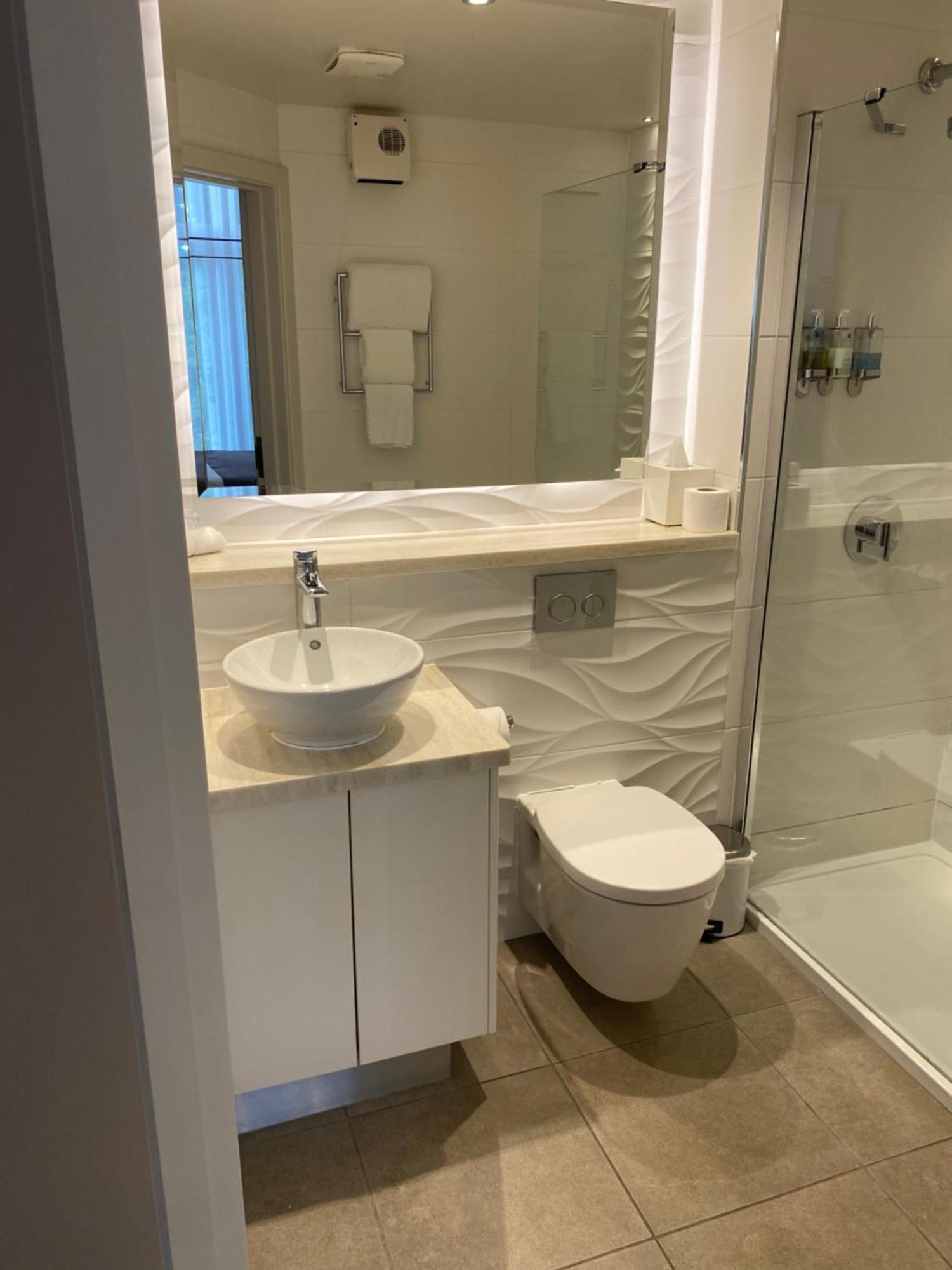 315 Bar&Restaurant Hotel Huddersfield Bagian luar foto
