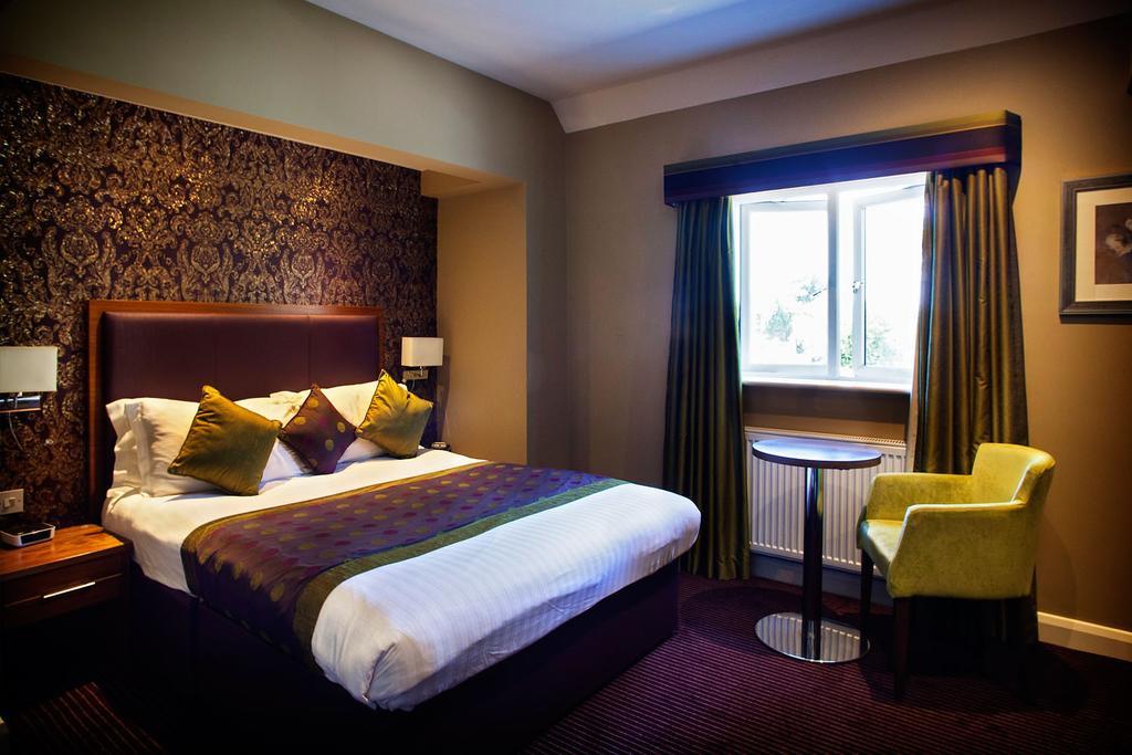 315 Bar&Restaurant Hotel Huddersfield Bagian luar foto